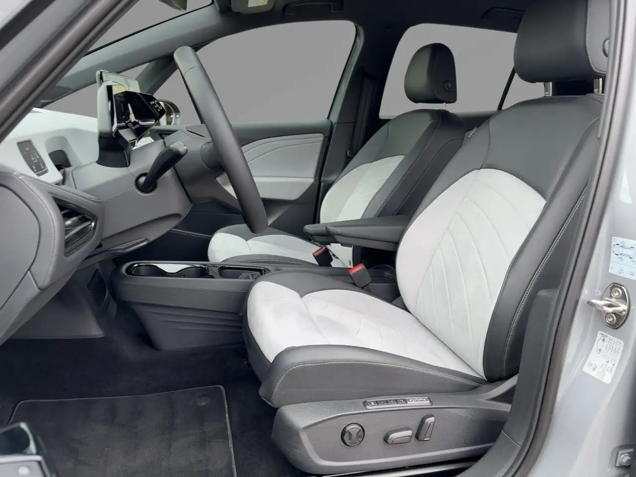 Volkswagen ID.3 MOVE Pro LED APP KAM TRAVEL LIGHT-ASSIST — معرض صور السيارة 8
