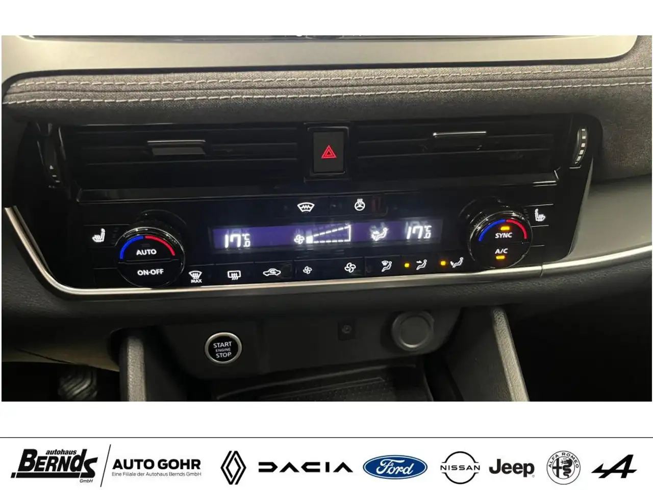 Nissan Qashqai 1.3 DIG-T MHEV Acenta Klima 360 Navi WinterP. uvm. — Galería del vehículo 18