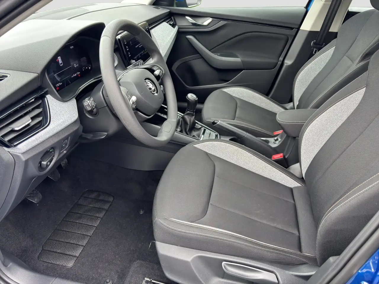 Skoda Scala 1.0 TSI Selection AHK/LED/SHZ — Galerie du véhicule 5