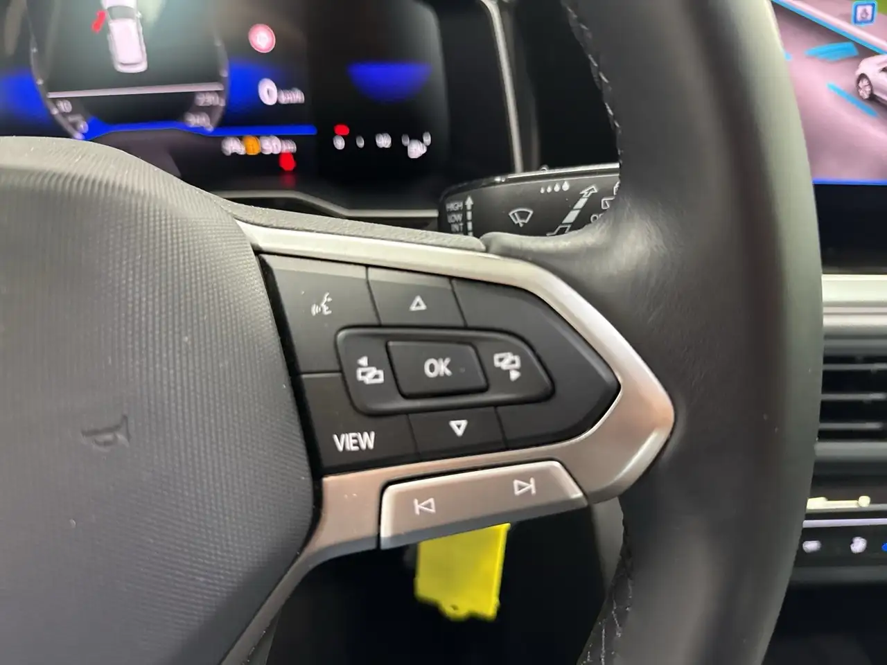 Volkswagen Taigo 1.0 MOVE CAM NAVI CARPLAY SITZHEIZUNG ALU — Vehicle gallery 14