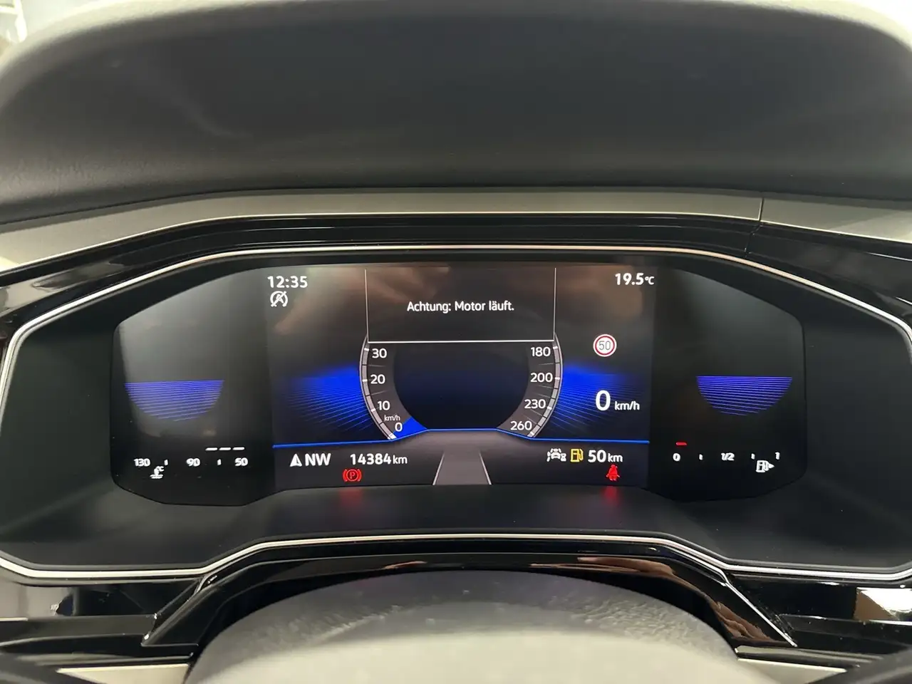 Volkswagen Taigo 1.0 MOVE CAM NAVI CARPLAY SITZHEIZUNG ALU — Vehicle gallery 13