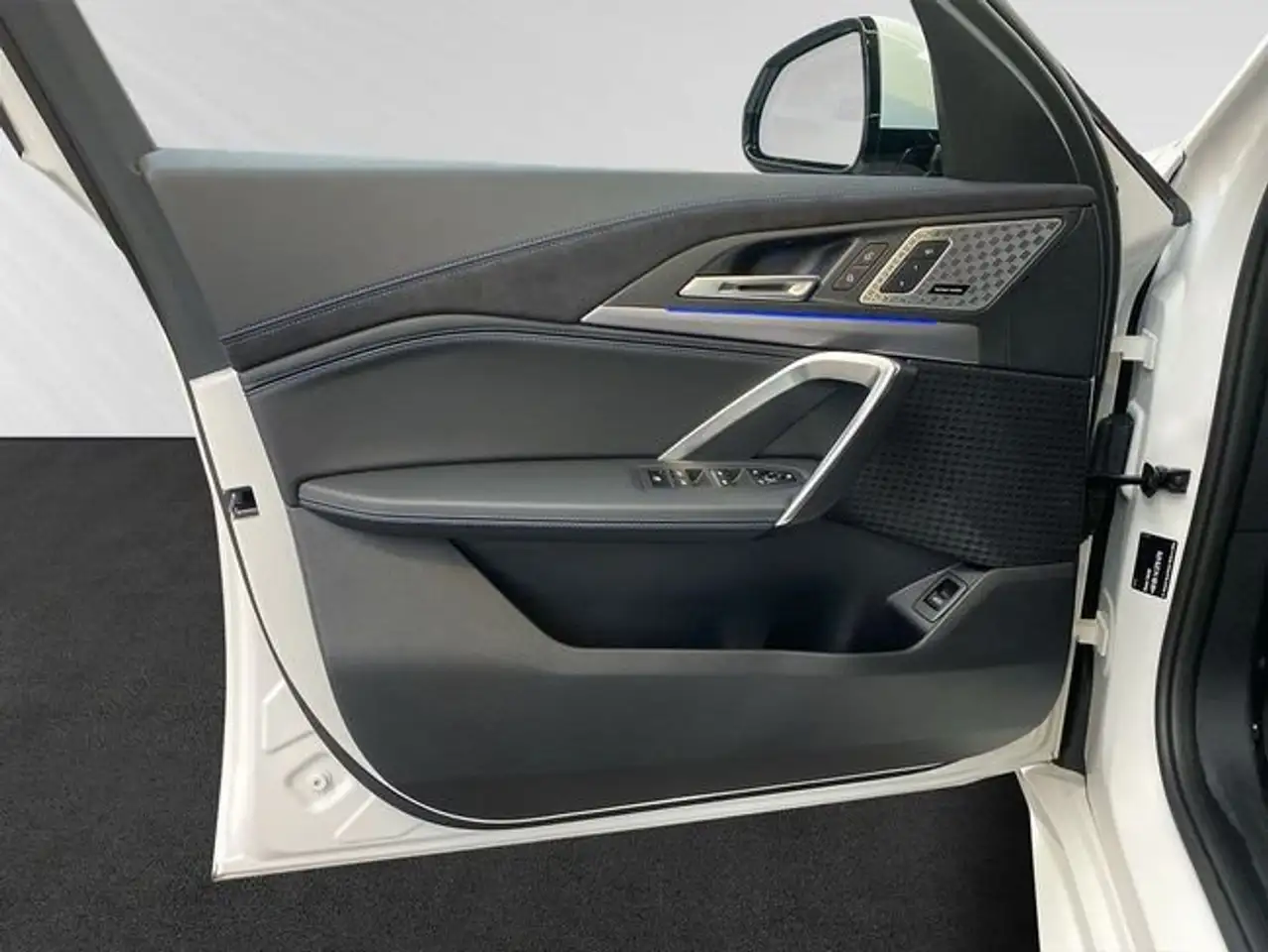 BMW X2 sDrive 20iA — Vehicle gallery 5