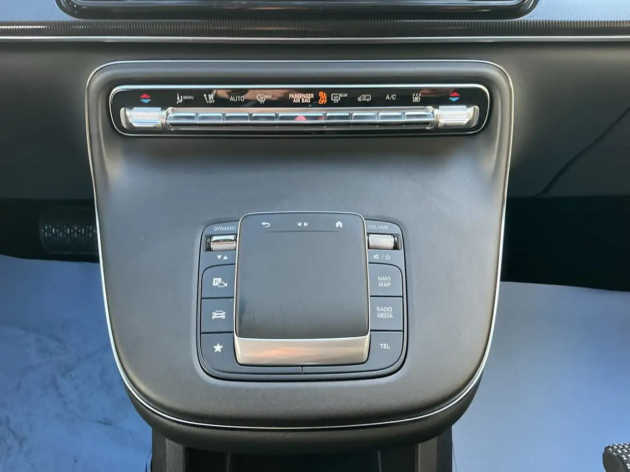 Mercedes-Benz EQV 250 EQV 250 Lang Navi/Distronic/Kamera/Multibeam — Galerie du véhicule 16