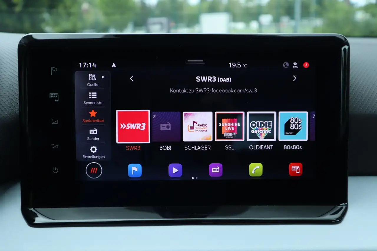 SEAT Arona Style Edition 1.0 TSI DSG /NAVI/SHZ/PDC/ — Vehicle gallery 24
