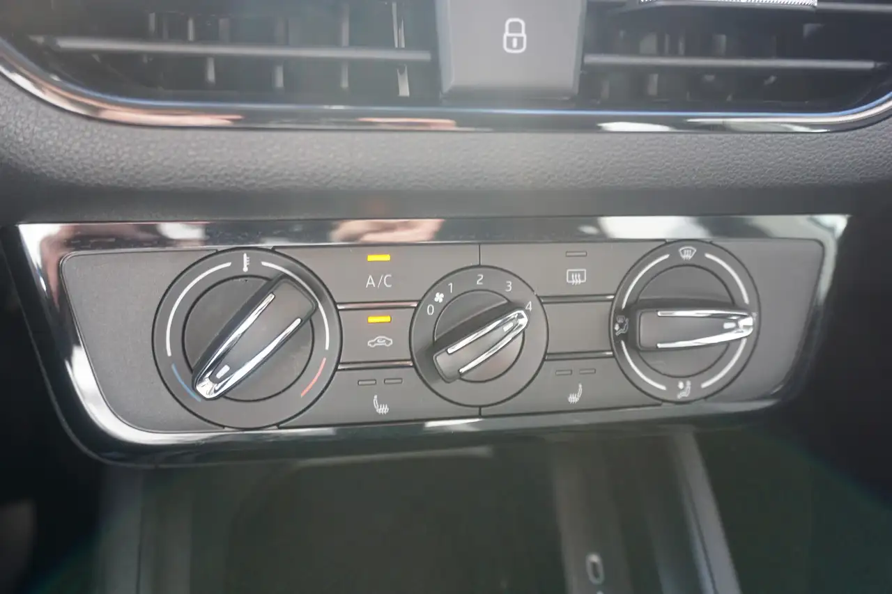 Skoda Scala 1.0 Essence LED Android Apple Sitzheizung — معرض صور السيارة 15
