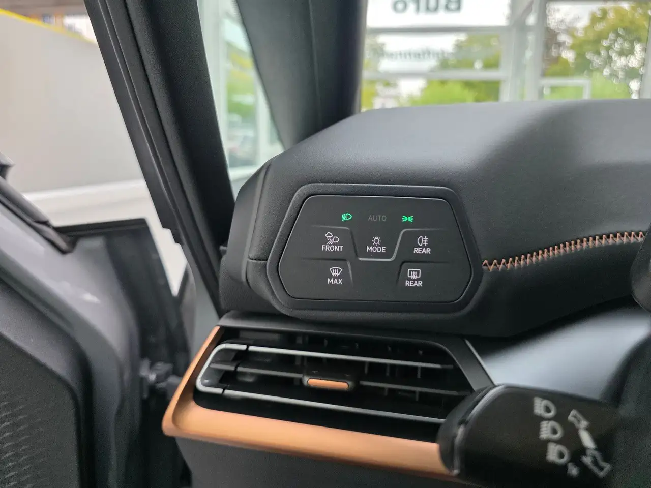 CUPRA Born 150 kW Wärmepumpe 19 Zoll Typhoon — معرض صور السيارة 22