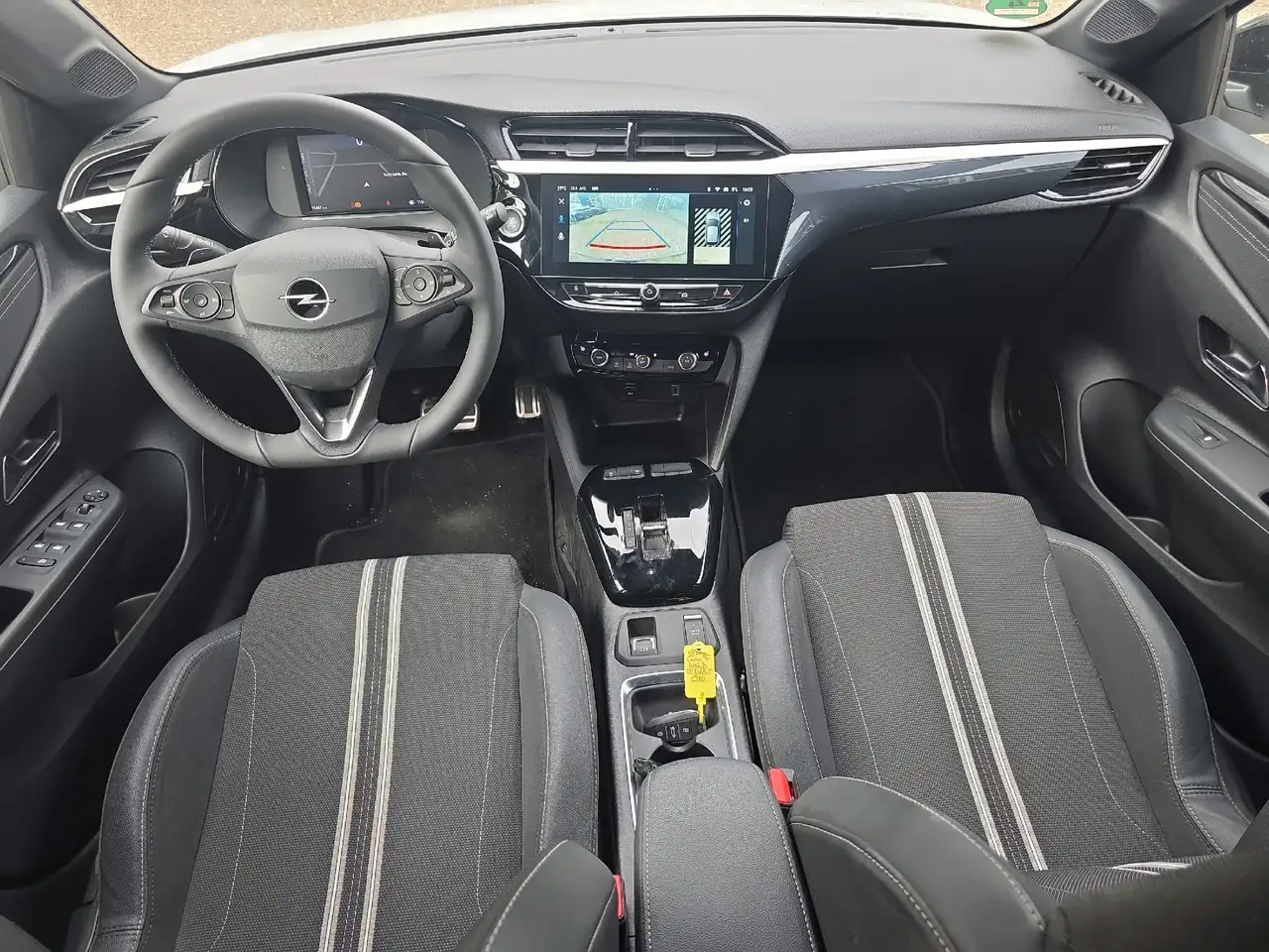 Opel Corsa F 1.2 MHEV GS *Sitzheizung*Tempomat*PDC* — معرض صور السيارة 9
