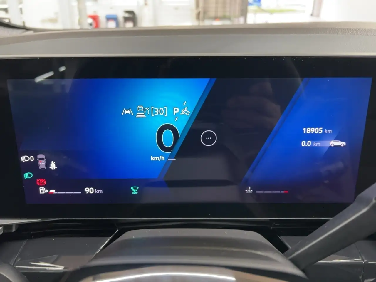Renault Austral EVOLUTION TCe 160 AUTOMATIK SITZHEIZUNG — Vehicle gallery 13