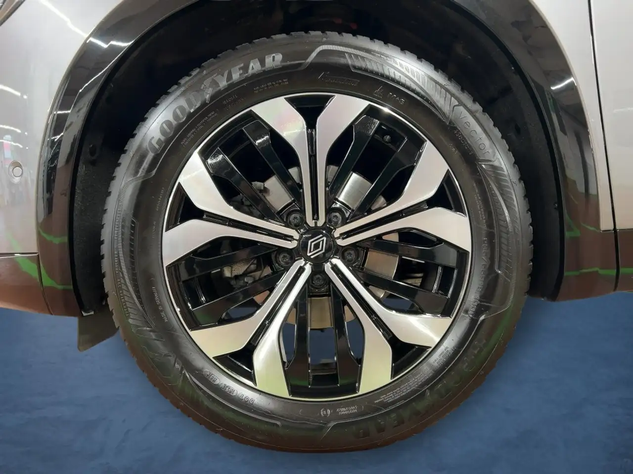 Renault Austral EVOLUTION TCe 160 AUTOMATIK SITZHEIZUNG — Vehicle gallery 22