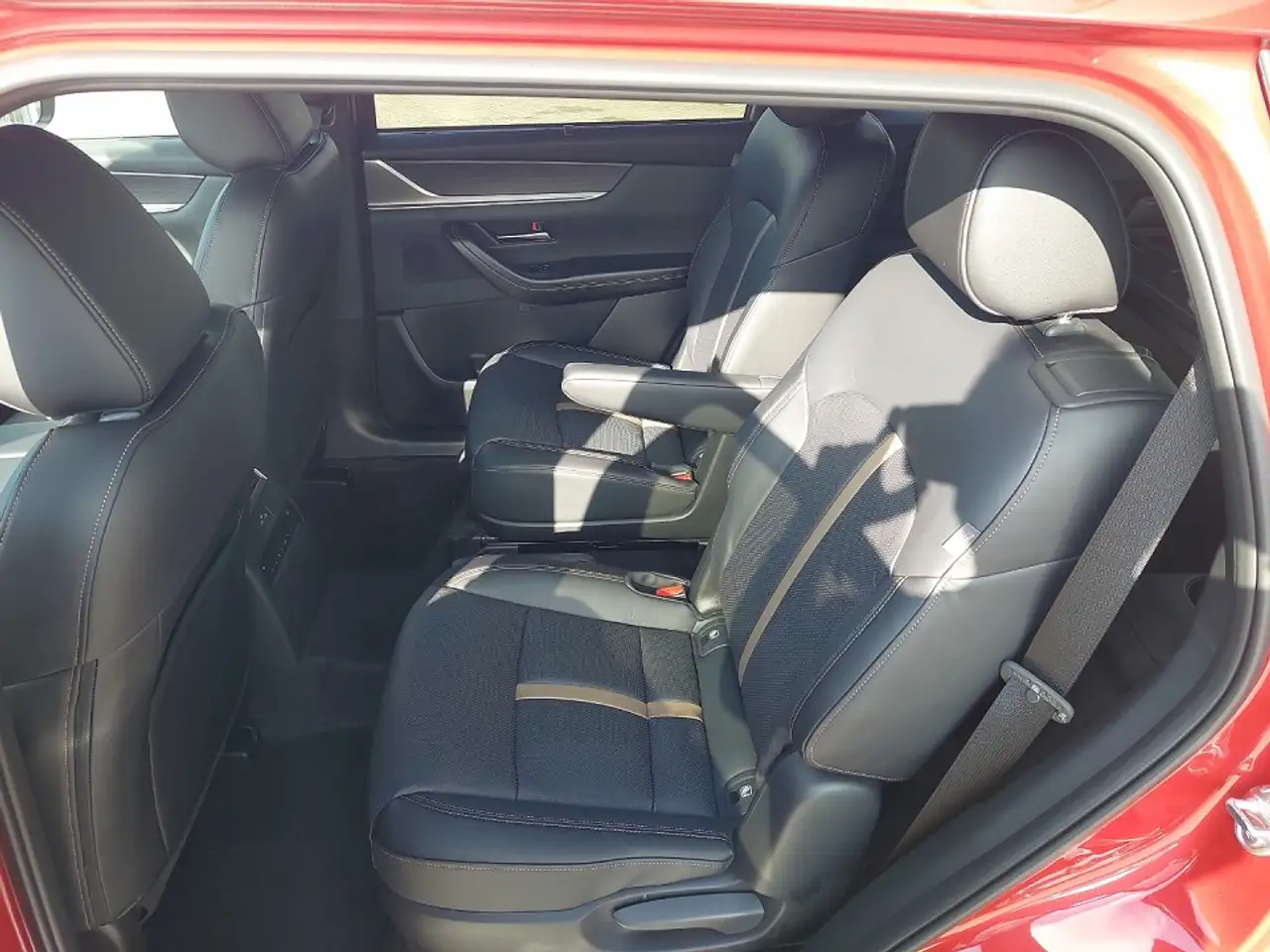 Mazda CX-80 2.5L PHEV 327PS Homura Plus, 6 Sitzer,Voll — Galerie du véhicule 11