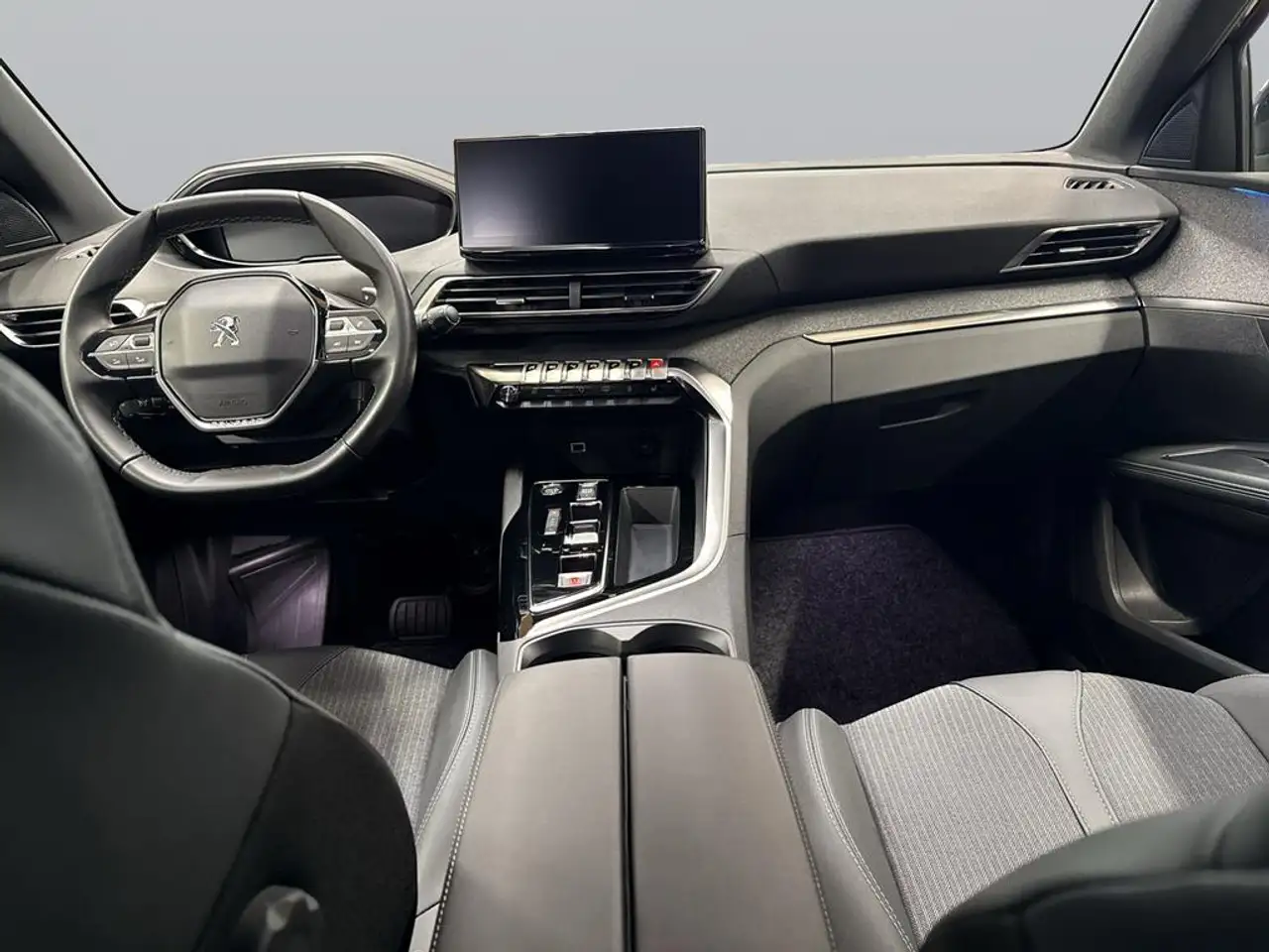 Peugeot 5008 1.2 Hybrid 136 Allure Pack — معرض صور السيارة 10