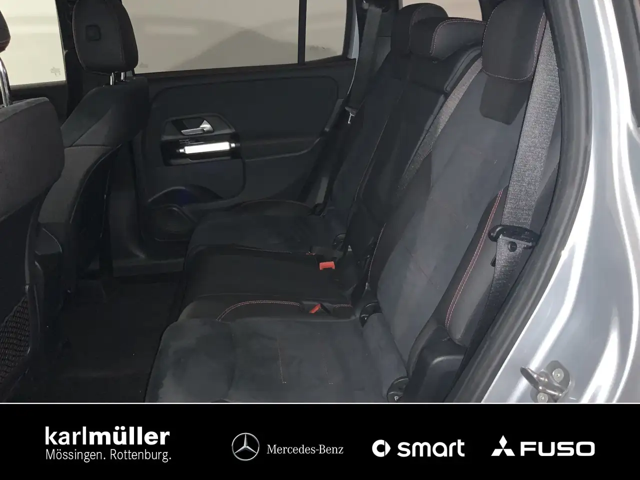 Mercedes-Benz GLB 200 GLB 200 AMG-L Distr+Night+Totw+KeyGo+Ambie+LED — Vehicle gallery 11