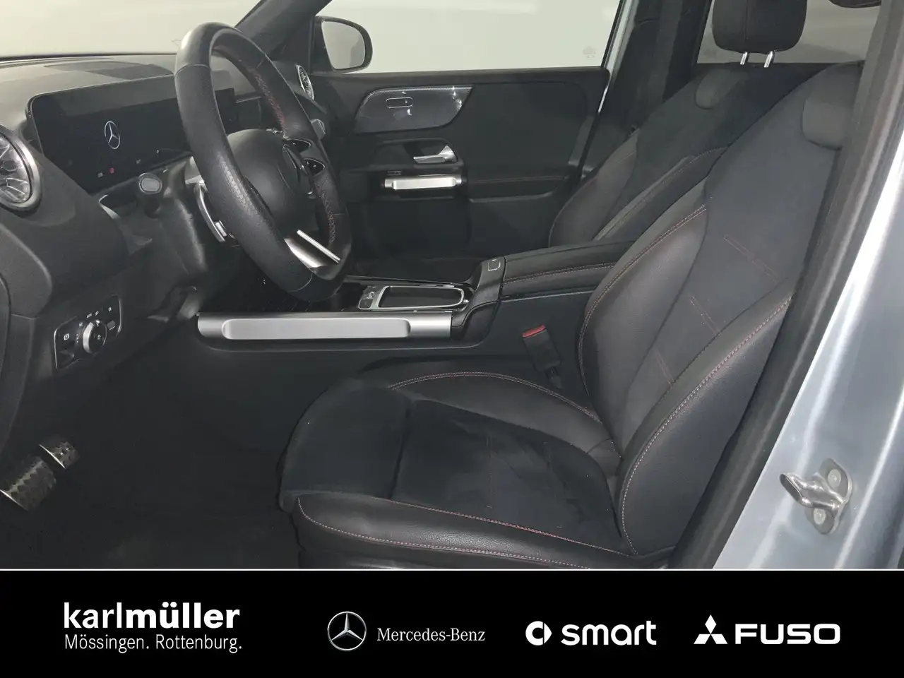 Mercedes-Benz GLB 200 GLB 200 AMG-L Distr+Night+Totw+KeyGo+Ambie+LED — Vehicle gallery 5