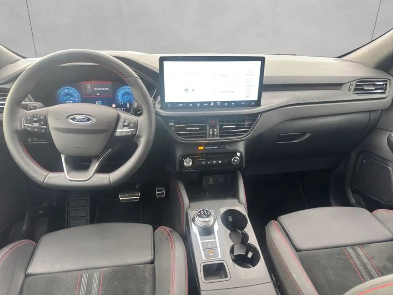 Ford Kuga 2.5 Duratec FHEV ST-LINE X — Vehicle gallery 11