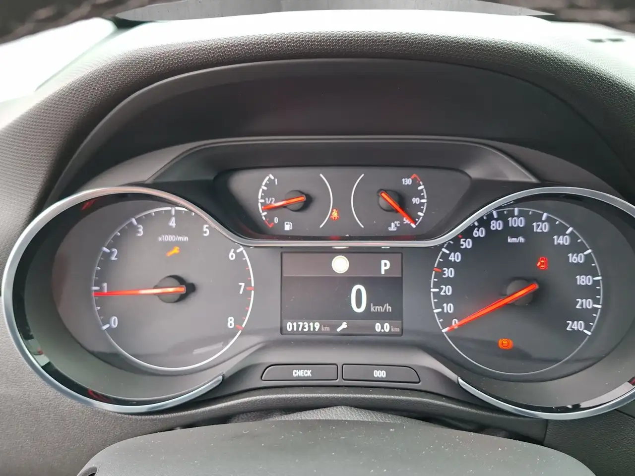 Opel Crossland 1.2 Turbo Automatik — معرض صور السيارة 11