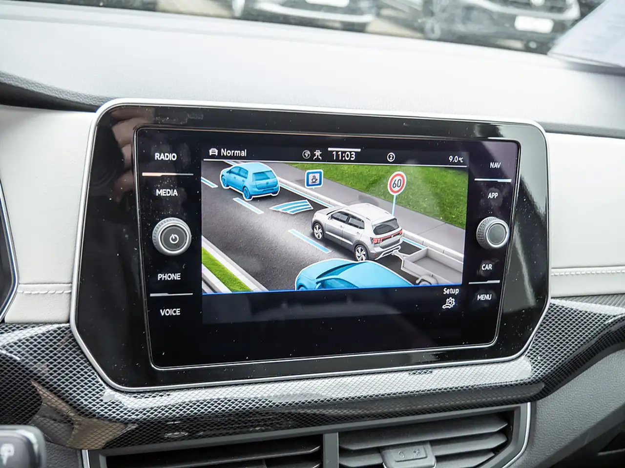 Volkswagen T-Cross 1.0 TSI Style SHZ NAVI AHK MATRIX-LED — معرض صور السيارة 9