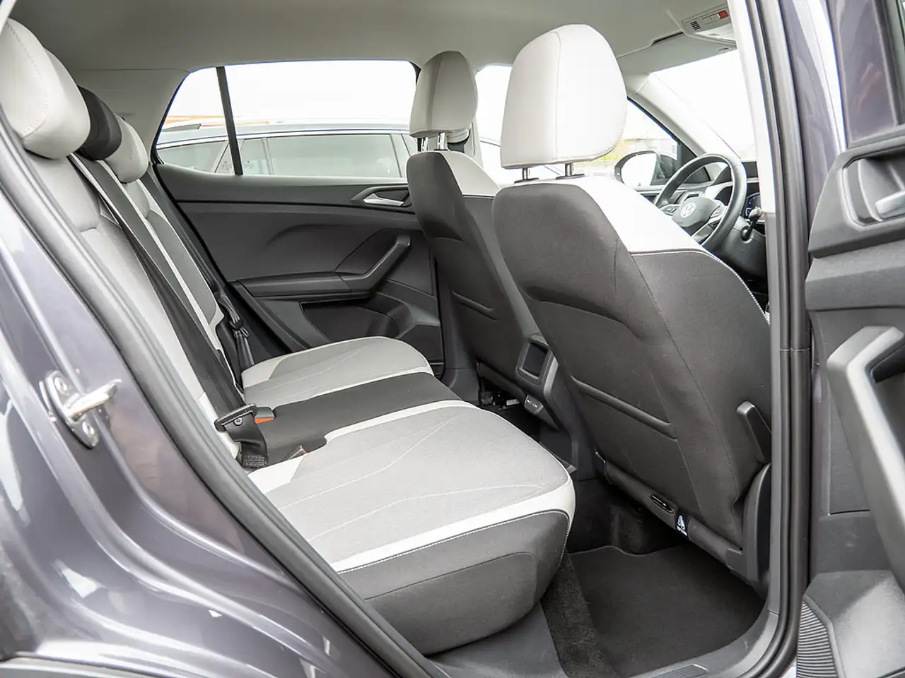 Volkswagen T-Cross 1.0 TSI Style SHZ NAVI AHK MATRIX-LED — معرض صور السيارة 4