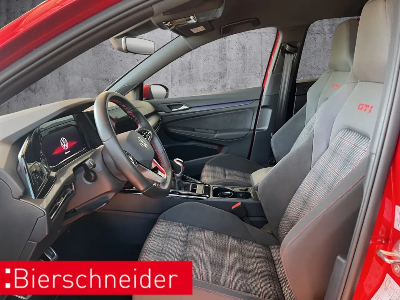 Volkswagen Golf GTI 8 2.0 TSI KAMERA 17 ACC SHZ APP-CONNECT — Vehicle gallery 5