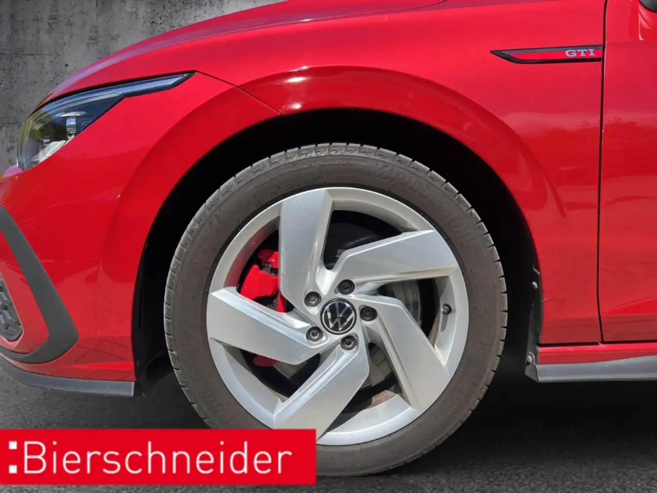 Volkswagen Golf GTI 8 2.0 TSI KAMERA 17 ACC SHZ APP-CONNECT — Vehicle gallery 4