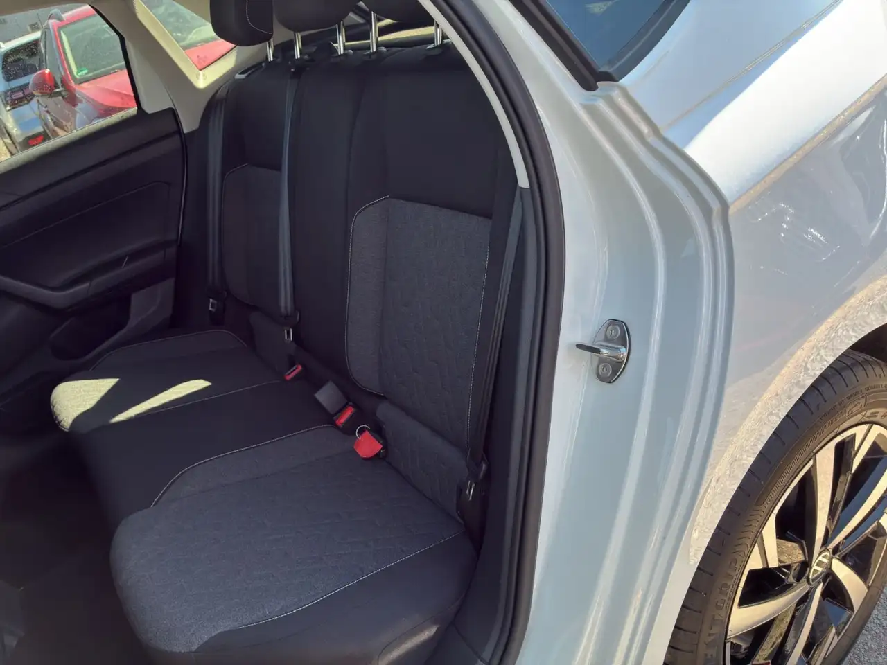 Volkswagen Polo 6 VI 1.0 TSI DSG Move IQ.Light/ACC/App/Navi — Vehicle gallery 12