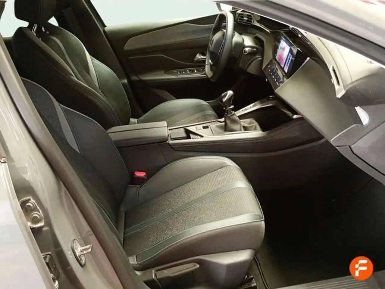 Peugeot 308 5P Active PureTech 130 S&S MAN - 5P (2024) — Galerie du véhicule 12