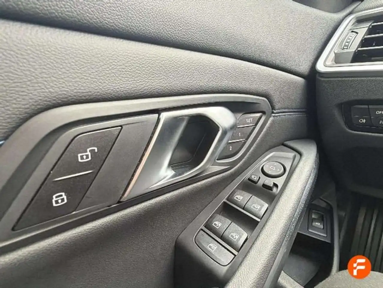 BMW 320 320d Auto. — Galería del vehículo 19