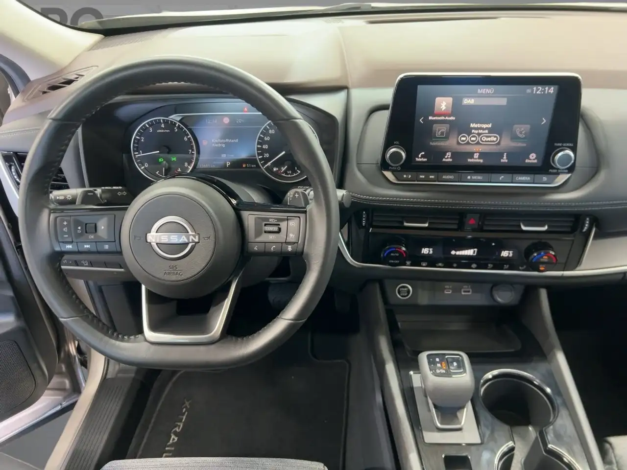 Nissan X-Trail 1.5 VC-T MHEV Acenta Apple CarPlay PDC BT — معرض صور السيارة 12