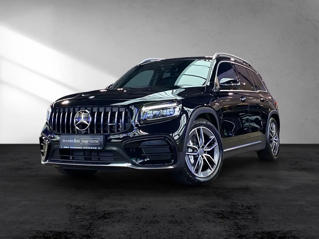 Mercedes-Benz GLB 35 AMG Mercedes-AMG GLB 35 4M Fahrass-P AHK LED KEYLESS — Vehicle gallery 2