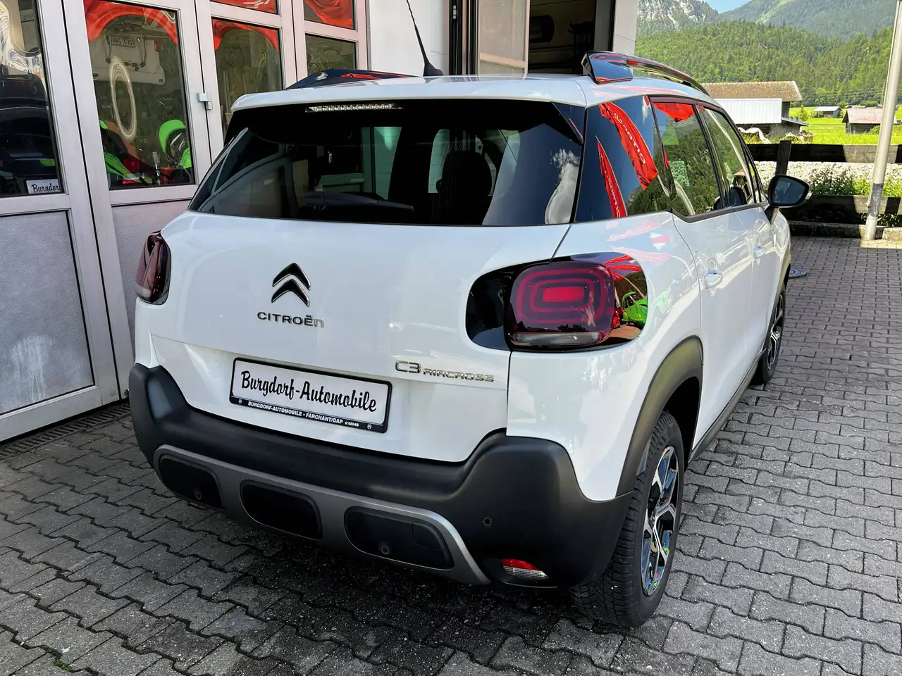 Citroen C3 Aircross 130 EAT6 Shine *GripControl* — معرض صور السيارة 5