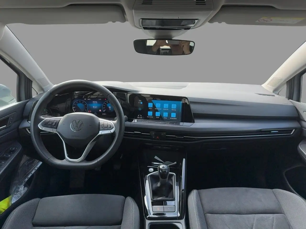 Volkswagen Golf VIII 1.5 TSI Style Navi LED-Plus PDC SHZ — Vehicle gallery 9