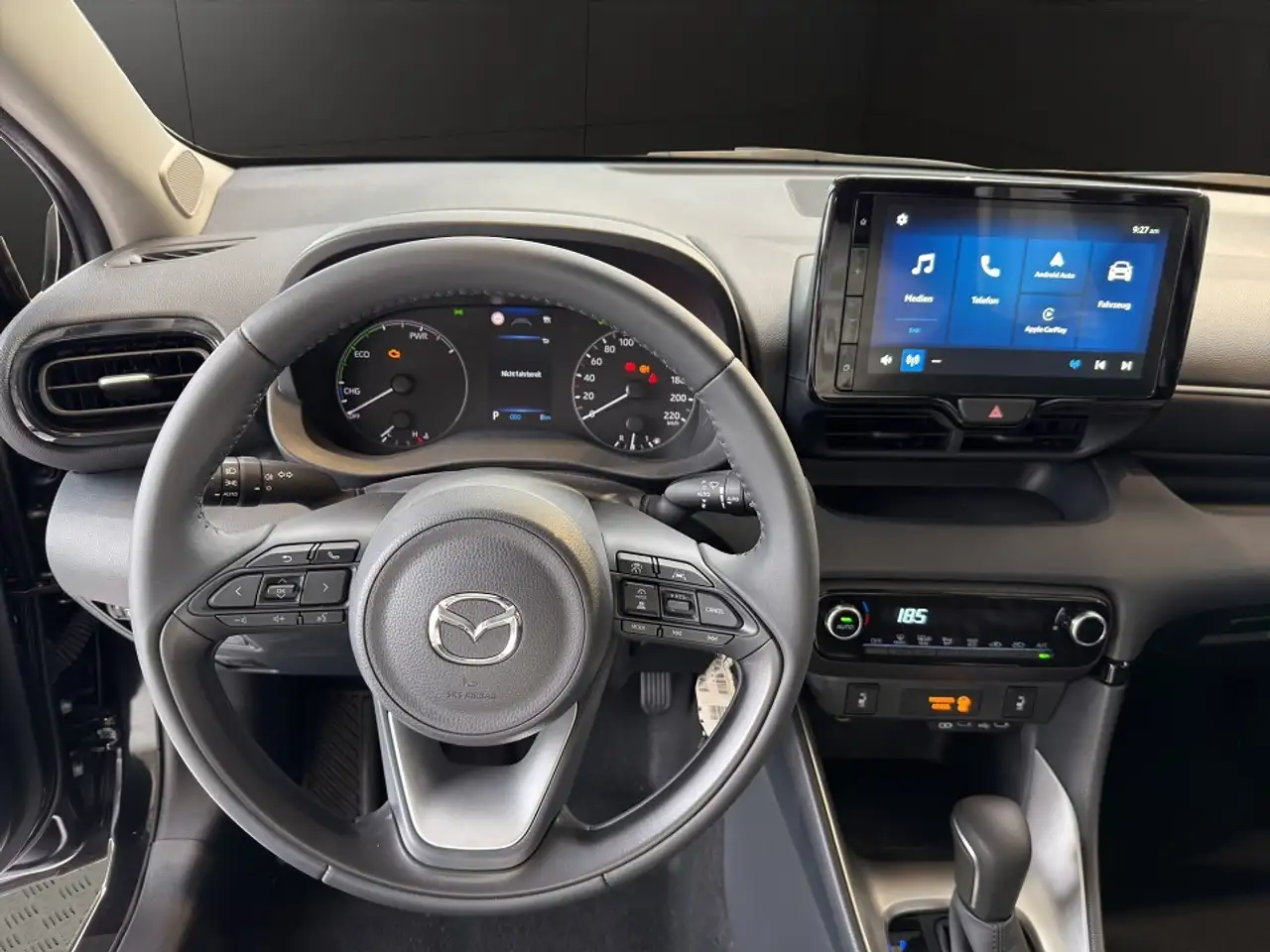 Mazda 2 Hybrid 1.5L Hybrid VVT-i Centre-Line — معرض صور السيارة 18