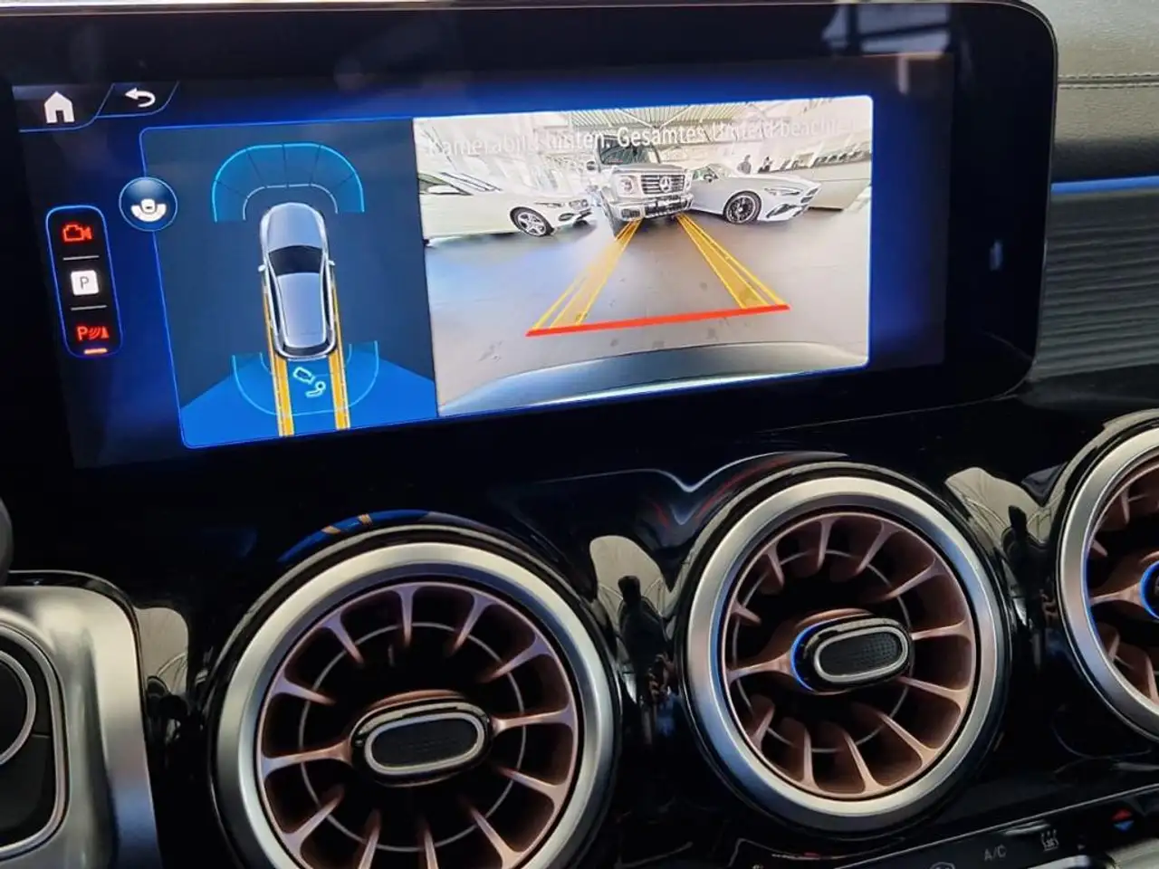 Mercedes-Benz EQB 300 4M ElectricArt Night Pano AHK Distronic — معرض صور السيارة 21