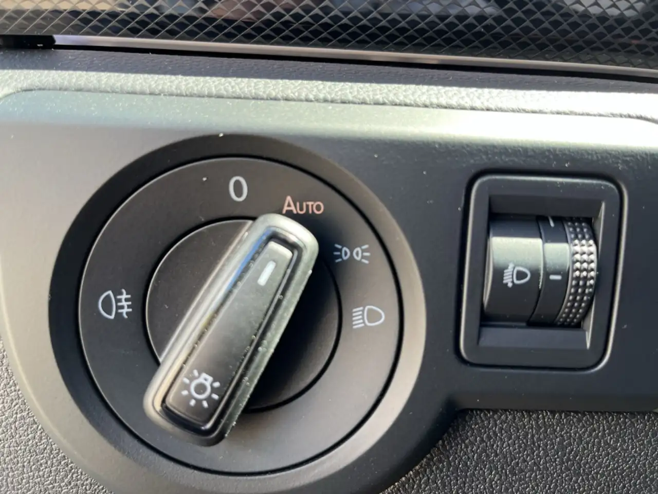 Volkswagen T-Cross 1.0 TSI DSG GOAL 3,99% AHK-abnehmbar Navi Digitale — Galería del vehículo 20
