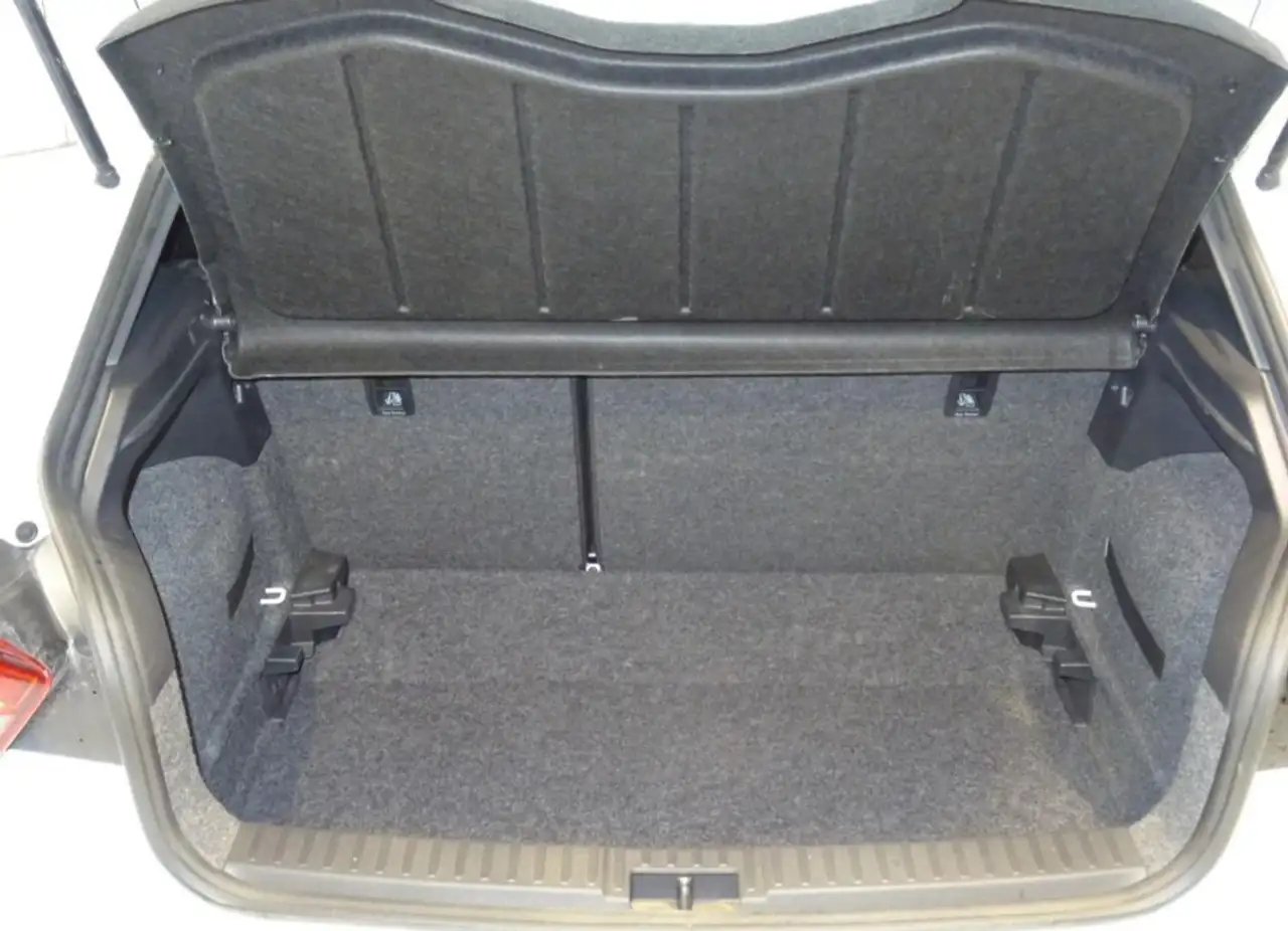 SEAT Ibiza 1.5 TSI S&S FR Salta DSG 150 — Vehicle gallery 10