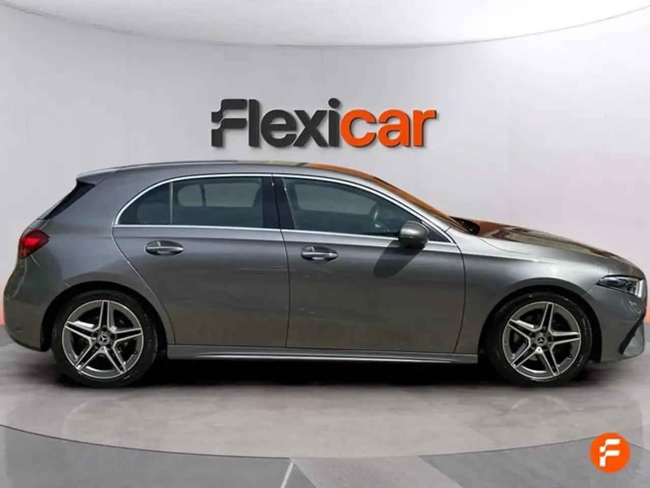 Mercedes-Benz A 180 d — معرض صور السيارة 8