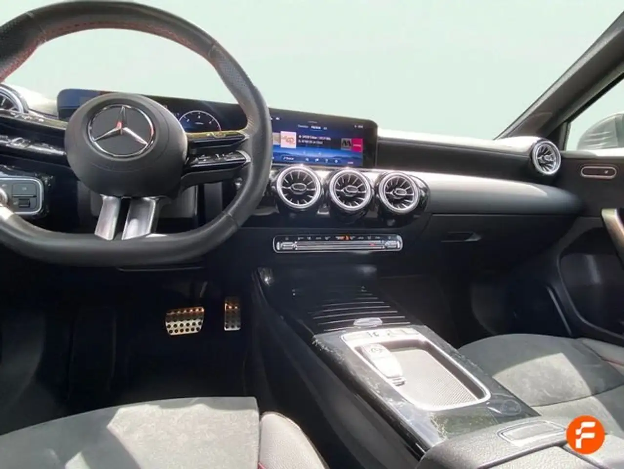 Mercedes-Benz A 180 d — معرض صور السيارة 17