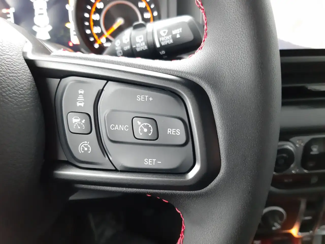 Jeep Wrangler Rubicon 2.0 T-GDi - Sky One — معرض صور السيارة 22