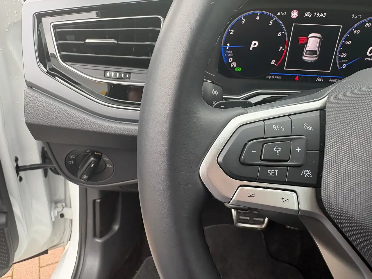 Volkswagen Taigo R-Line AHK | Cam | IQ.Drive | Navi — Galería del vehículo 7