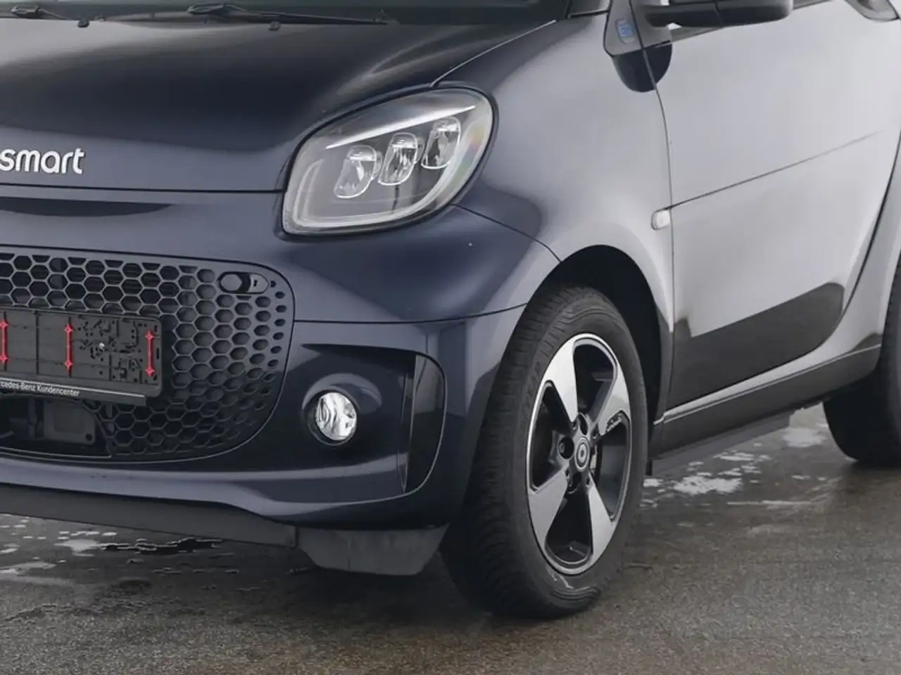 smart forTwo EQ PASSION*WINTER-PAKET*GJR*KAMERA*22KW*LED — معرض صور السيارة 3