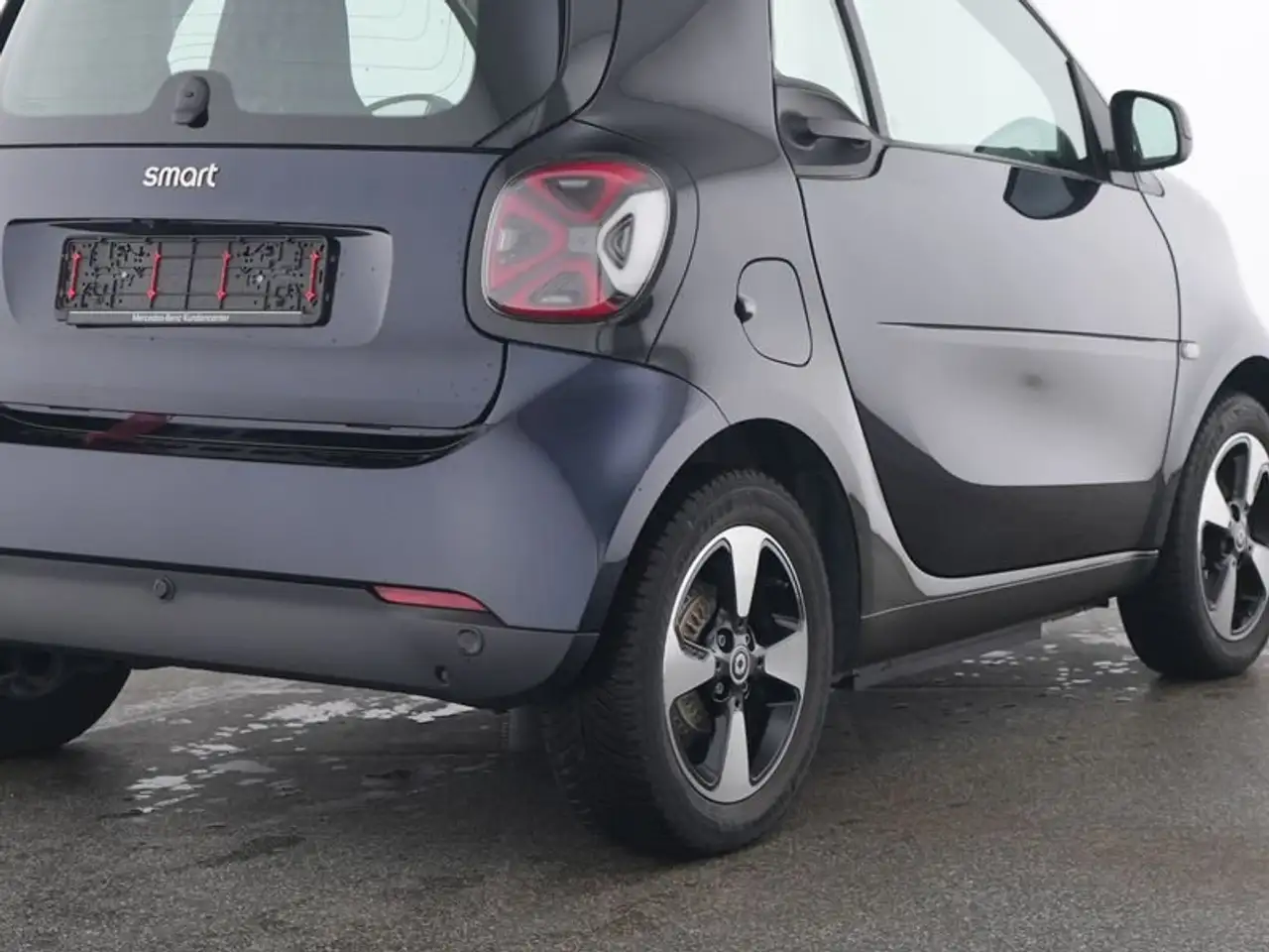 smart forTwo EQ PASSION*WINTER-PAKET*GJR*KAMERA*22KW*LED — معرض صور السيارة 4