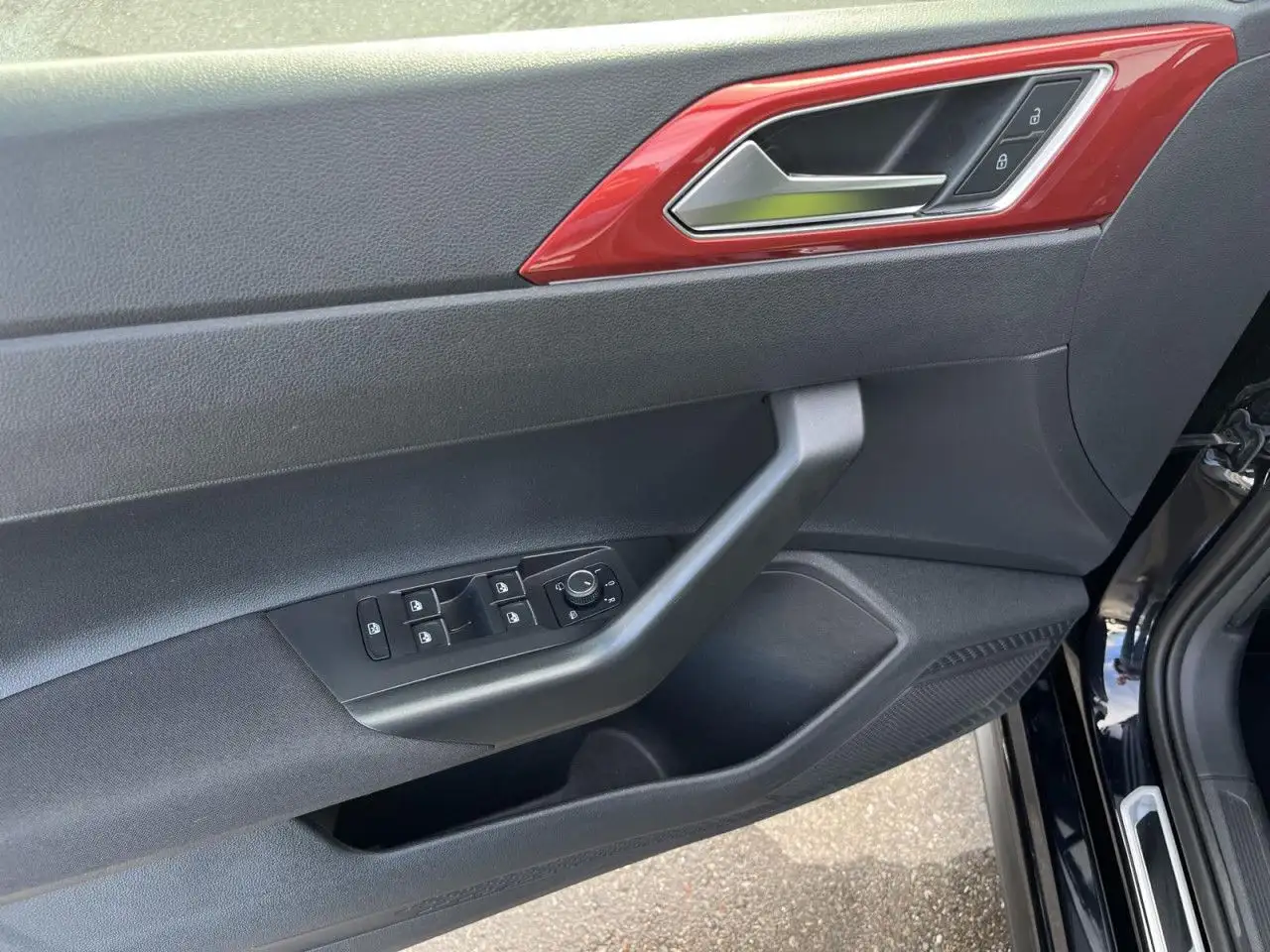 Volkswagen Polo GTI 2,0 TSI DSG LED Matrix Kamera Pano Beats — Galerie du véhicule 10