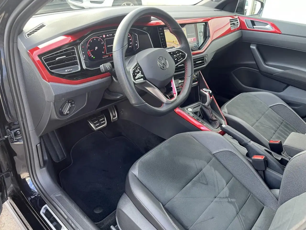 Volkswagen Polo GTI 2,0 TSI DSG LED Matrix Kamera Pano Beats — Galerie du véhicule 9