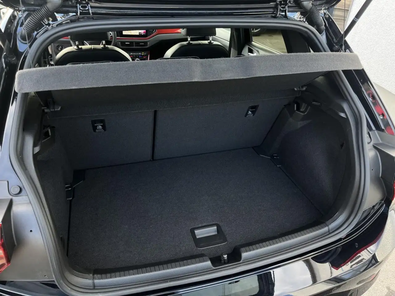 Volkswagen Polo GTI 2,0 TSI DSG LED Matrix Kamera Pano Beats — Galerie du véhicule 14