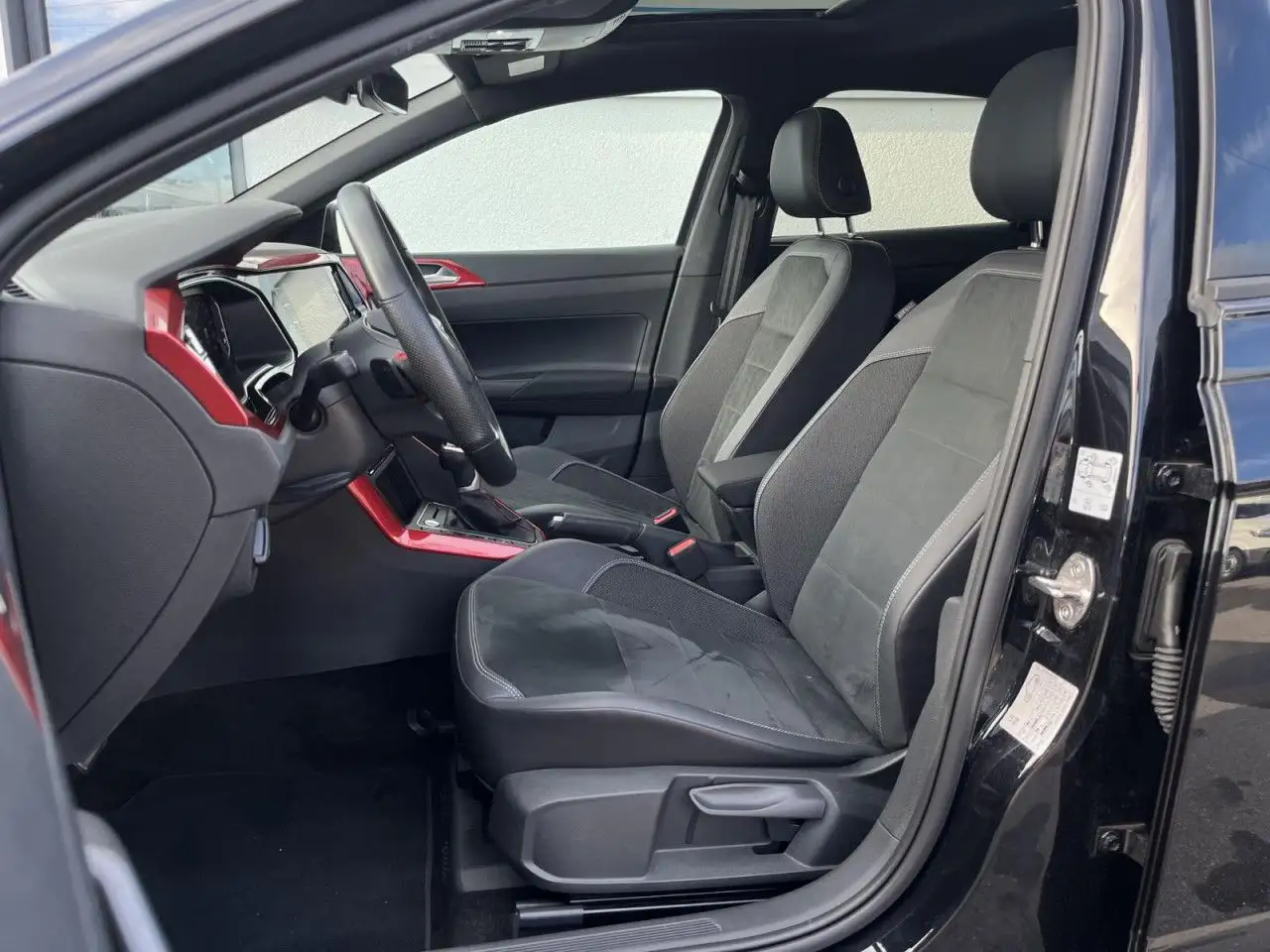 Volkswagen Polo GTI 2,0 TSI DSG LED Matrix Kamera Pano Beats — Galerie du véhicule 12