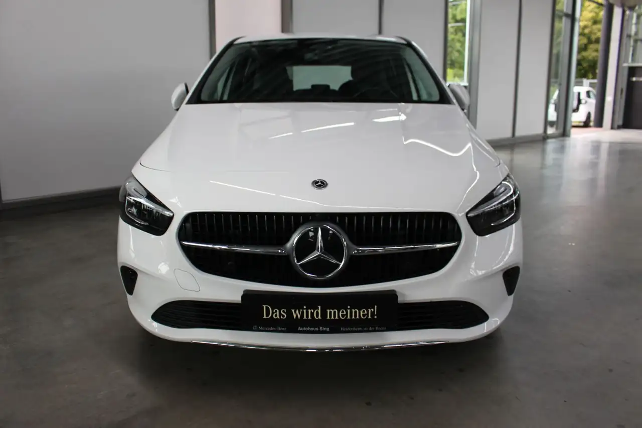 Mercedes-Benz B 180 Progressive Line Adv LED Kamera PTS SHZ — Galería del vehículo 2