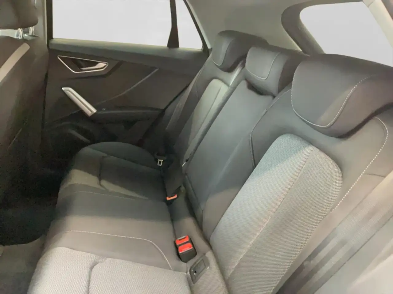 Audi Q2 35 1.5 TFSI S line Alu LED Kamera Navi Head-Up Sit — Vehicle gallery 13