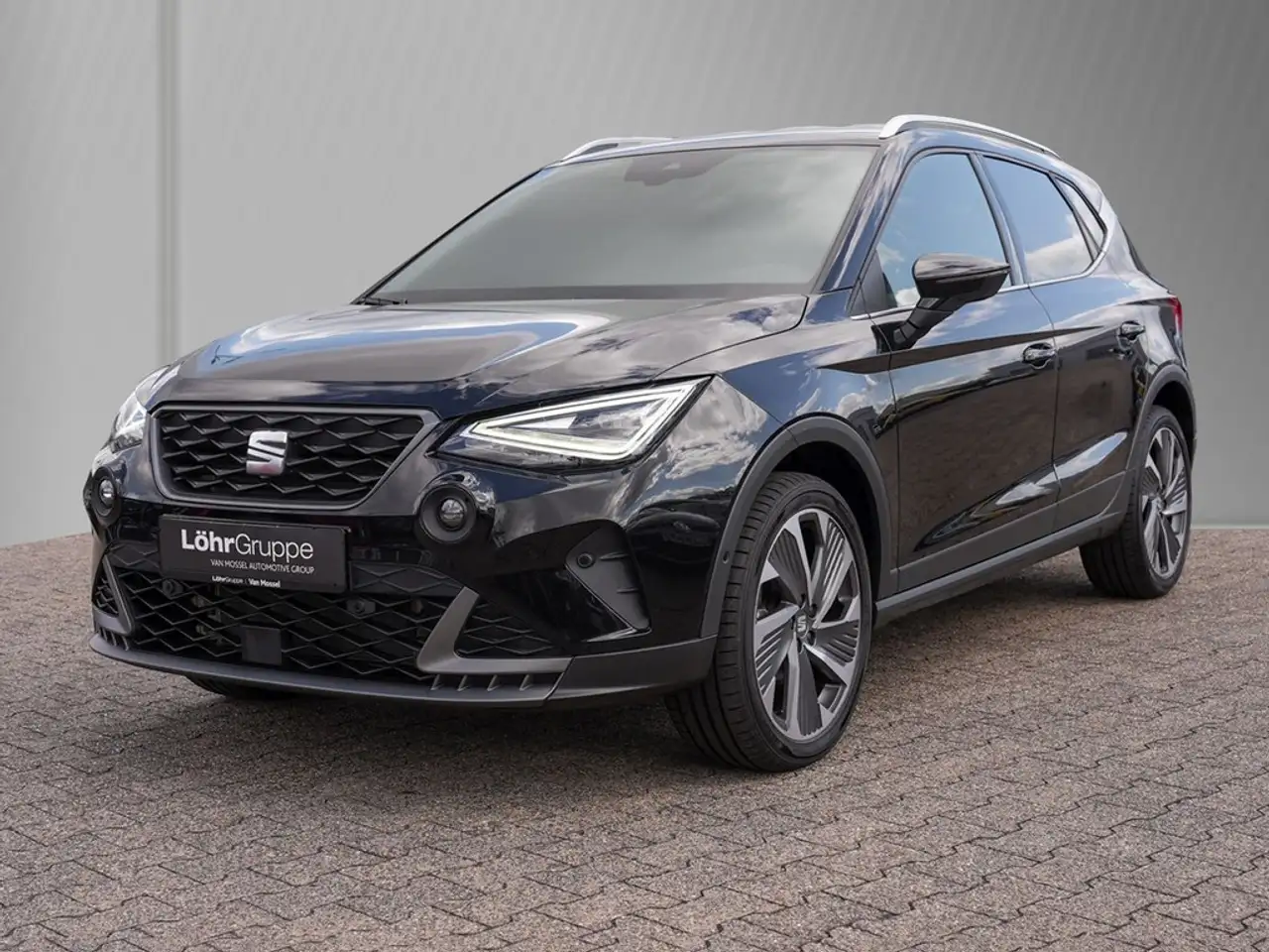SEAT Arona 1.0 TSI DSG FR /Navi/LED/ACC/RFK/Full-Link — Vehicle gallery 2