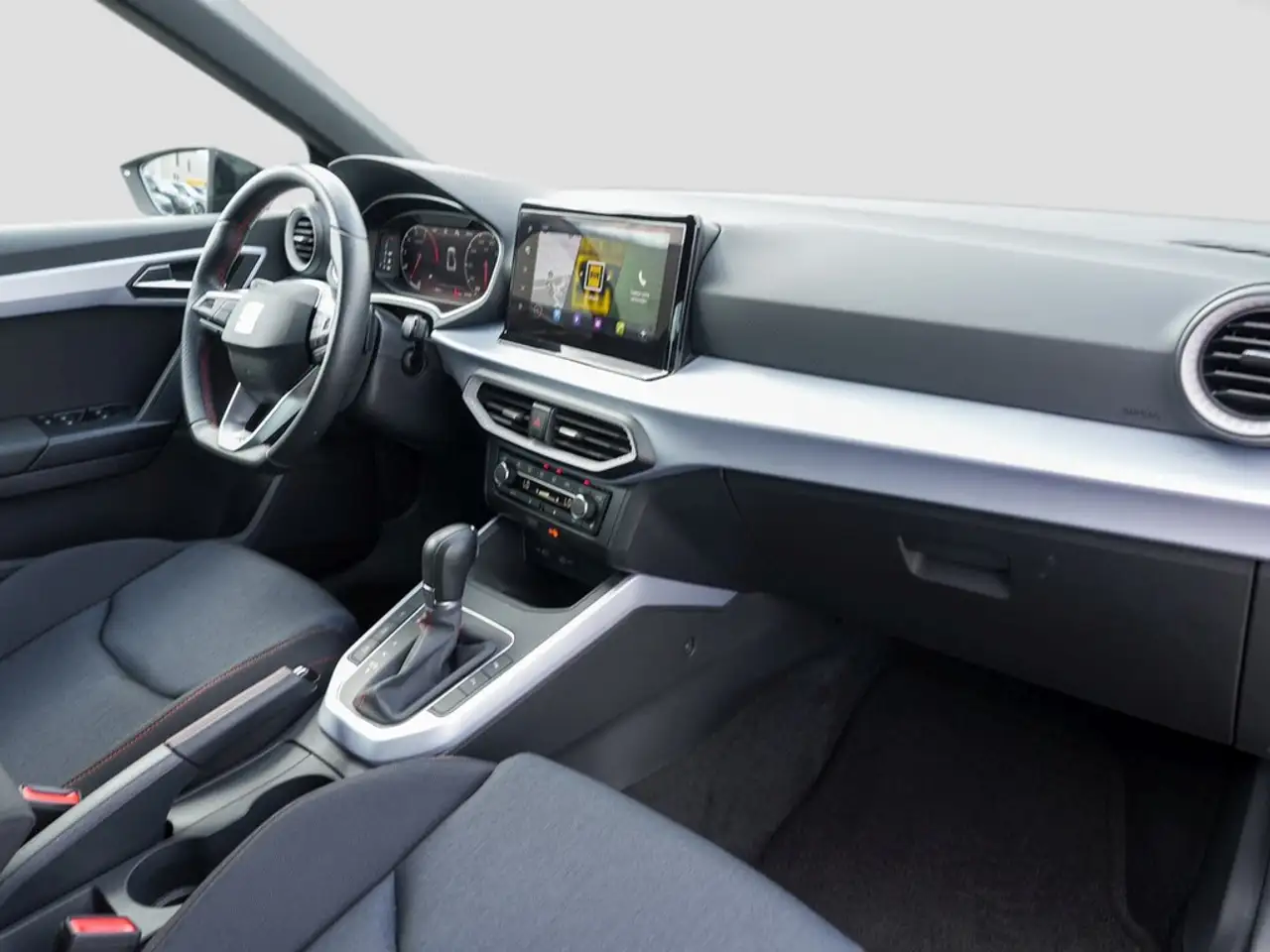 SEAT Arona 1.0 TSI DSG FR /Navi/LED/ACC/RFK/Full-Link — Vehicle gallery 9
