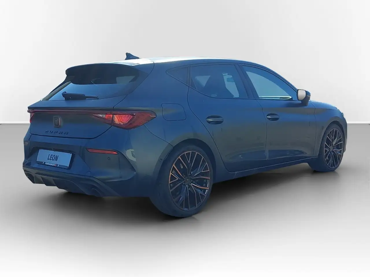 CUPRA Leon 2.0 TSI DSG VZ DCC MATT*LED*VIRTUAL*NAV*ACC*SHZ... — Galería del vehículo 6