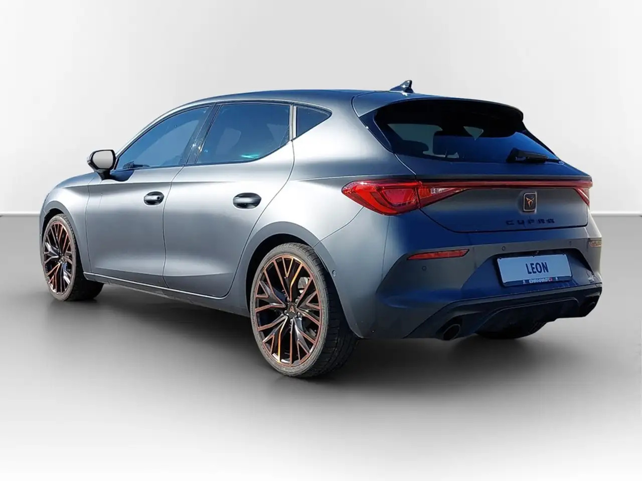 CUPRA Leon 2.0 TSI DSG VZ DCC MATT*LED*VIRTUAL*NAV*ACC*SHZ... — Galería del vehículo 9